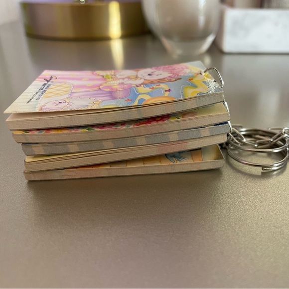 Vintage keychains - Picture 8 of 8